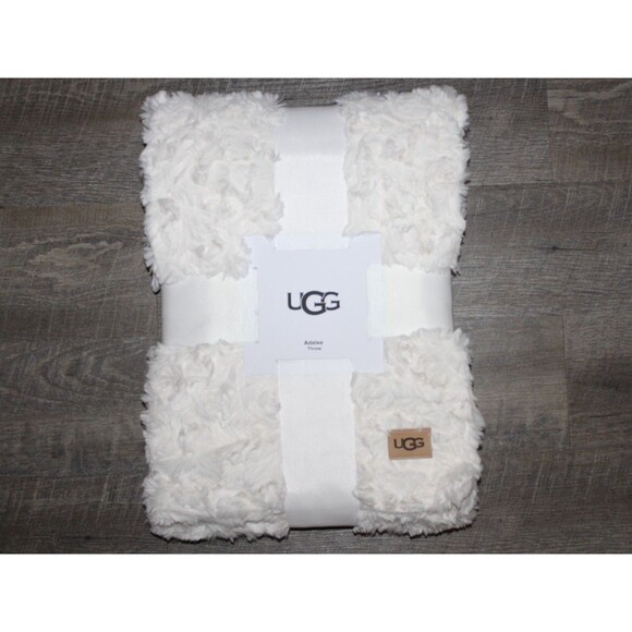 UGG Other - UGG HOME PLUSH FUR THROW SNOW WHITE NEW 50 X 70